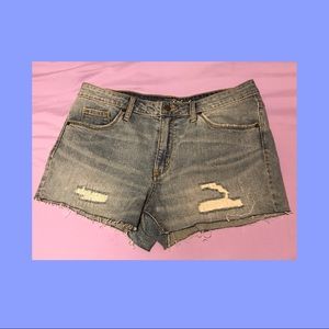 grey/blue jean shorts